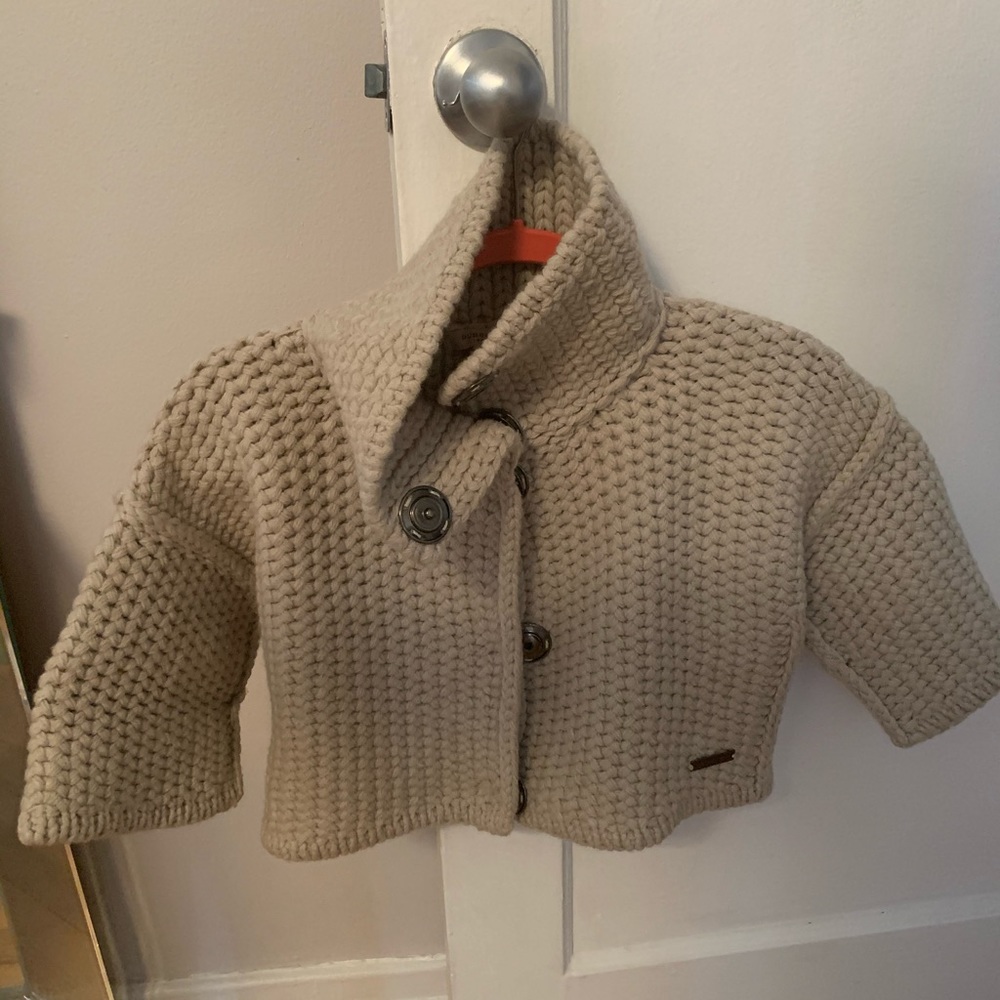 Burberry sweater